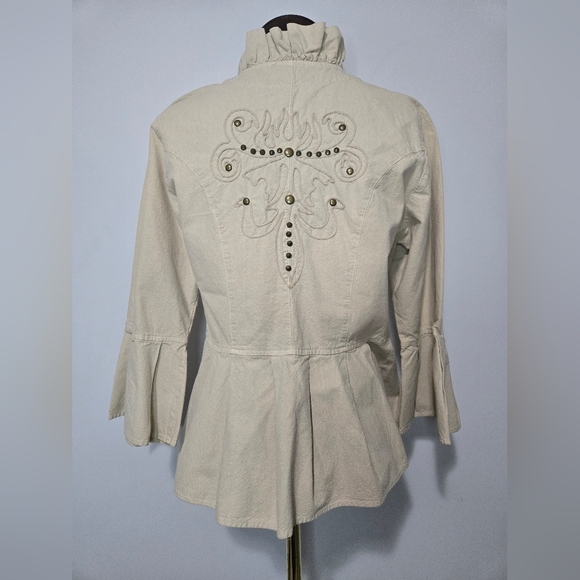 GRETTY ZUEGER cream ruffled cotton stud embroidered jacket. Size medium - Picture 5 of 11